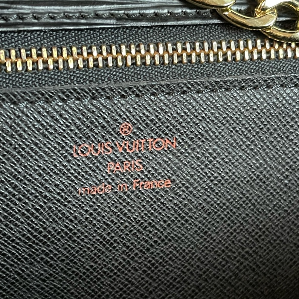#20 LOUIS VUITTON EPI LEATHER CLUTCH/CROSSBODY BAG - Picture 13 of 15
